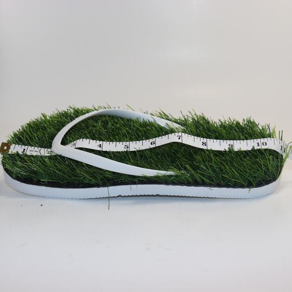 Astro Turf Grass Flip Flops 10.5 inches long - Picture 6 of 6